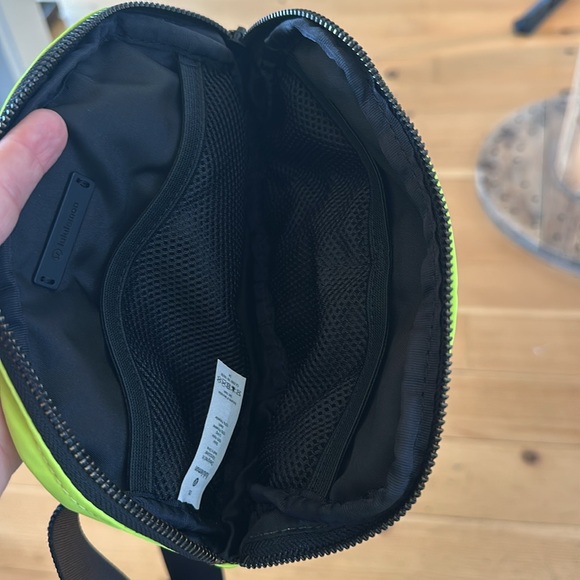 lululemon athletica Neon Green Belt Bag - Picture 5 of 6